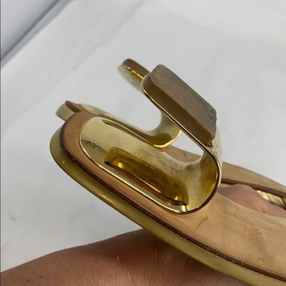 Stuart Weitzman 8.5 Gold Patent Leather Sandals - Picture 8 of 10